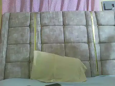 Sweet-beanca online show from October 1, 2025, 7:18 pm