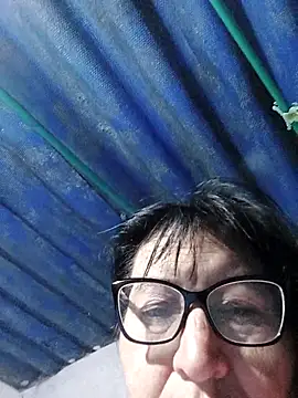 Snapshot of clarita_01 chatting on July 1, 2026, 10:37 am clarita 01 online show from July 1, 2026, 10:37 am