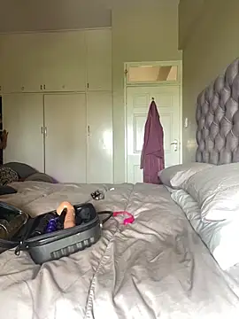 Indianbutter11 online show from February 23, 2025, 7:33 am