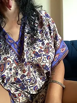 Indianbutter11 online show from February 25, 2025, 11:21 am