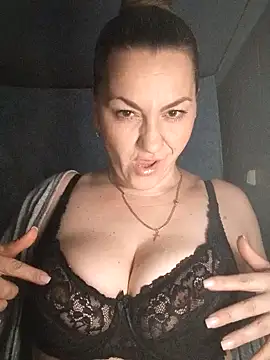 Ant0nina online show from December 16, 2024, 1:10 am