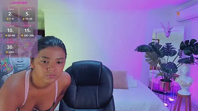 JANYLOVE   online show from March 4, 2026, 10:45 am