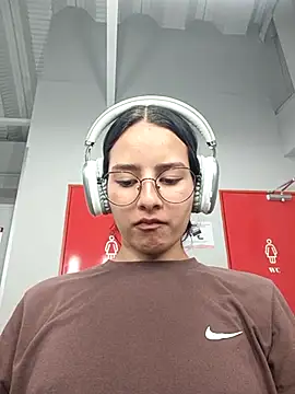  vaness online show from March 7, 2025, 4:57 am