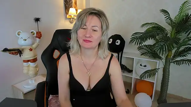 AriFleow online show from November 29, 2025, 4:56 am