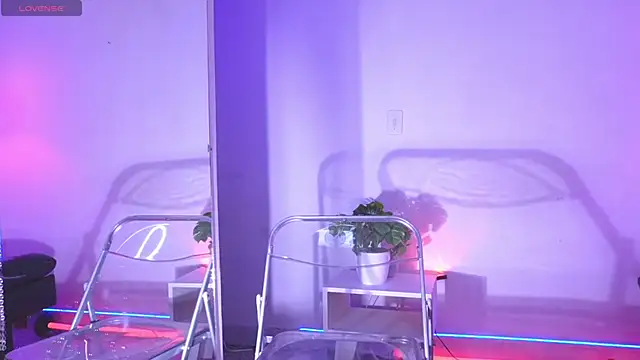 catalina  lovers online show from February 21, 2026, 5:04 pm