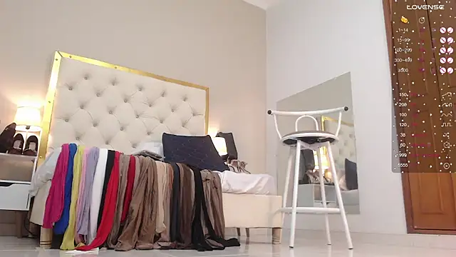 Sara Gomez online show from March 22, 2025, 9:45 am