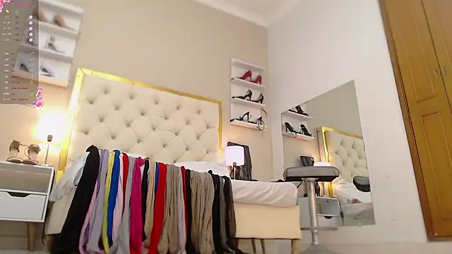 Sara Gomez online show from September 9, 2025, 3:49 am