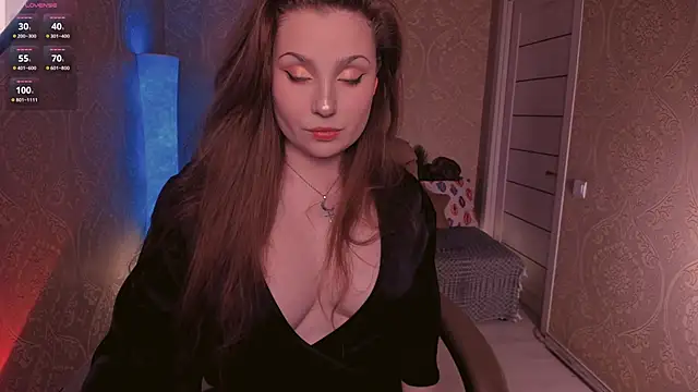 Eesmaaarrr online show from September 14, 2025, 10:10 pm