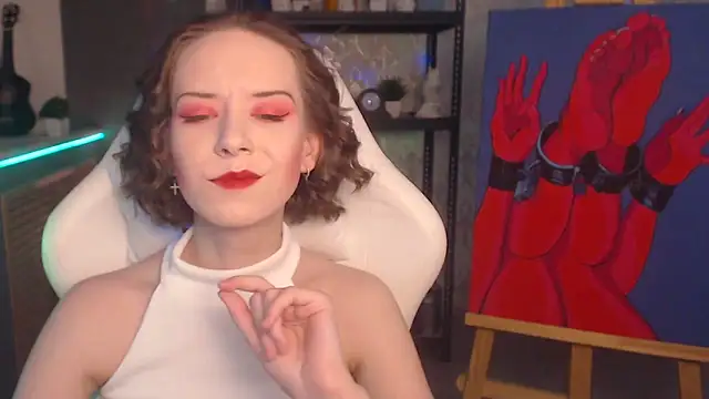 FascinatingEyess online show from September 17, 2025, 6:32 pm