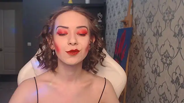 Snapshot of FascinatingEyess chatting on July 15, 2026, 7:10 pm FascinatingEyess online show from July 15, 2026, 7:10 pm