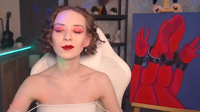 FascinatingEyess online show from February 4, 2026, 8:04 pm