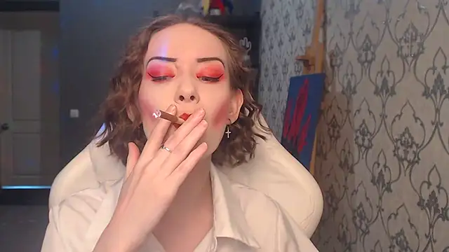 Snapshot of FascinatingEyess chatting on August 5, 2026, 6:40 am FascinatingEyess online show from August 5, 2026, 6:40 am
