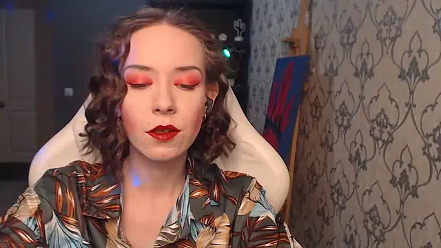 FascinatingEyess online show from May 23, 2026, 7:57 pm