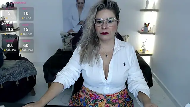 Snapshot of zehra_sanem chatting on June 5, 2026, 7:30 pm zehra sanem online show from June 5, 2026, 7:30 pm
