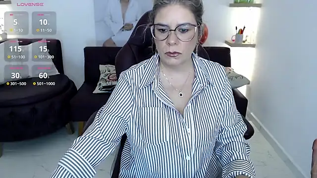 Snapshot of zehra_sanem chatting on May 25, 2026, 3:33 pm zehra sanem online show from May 25, 2026, 3:33 pm