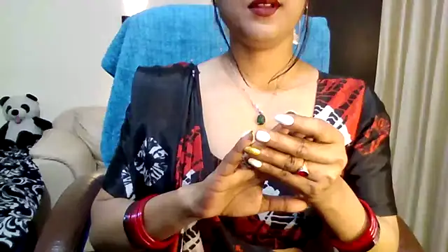 Snapshot of Queenhimanshi chatting on February 22, 2026, 5:14 pm Queenhimanshi online show from February 22, 2026, 5:14 pm