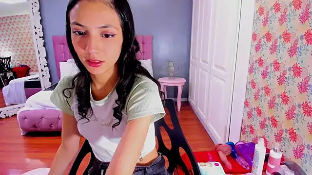 Snapshot of Iris_Stone_ chatting on March 15, 2025, 5:04 pm Iris Stone online show from March 15, 2025, 5:04 pm