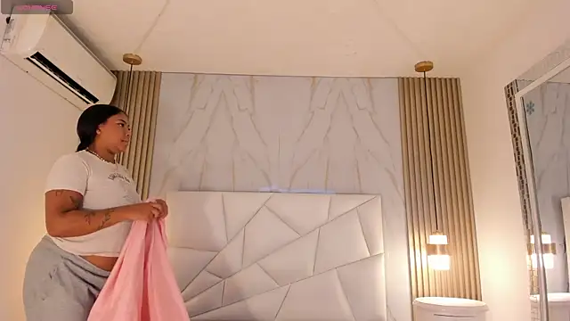 belacampbell online show from November 22, 2025, 6:12 am