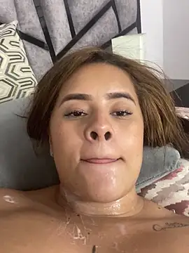 Snapshot of katy_ruiz chatting on March 5, 2025, 10:55 am katy ruiz online show from March 5, 2025, 10:55 am