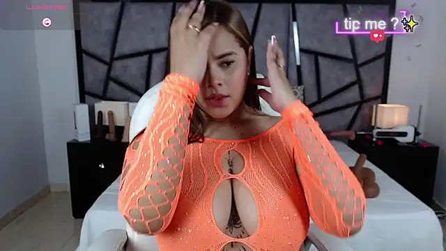 Snapshot of katy_ruiz chatting on February 20, 2025, 3:56 am katy ruiz online show from February 20, 2025, 3:56 am