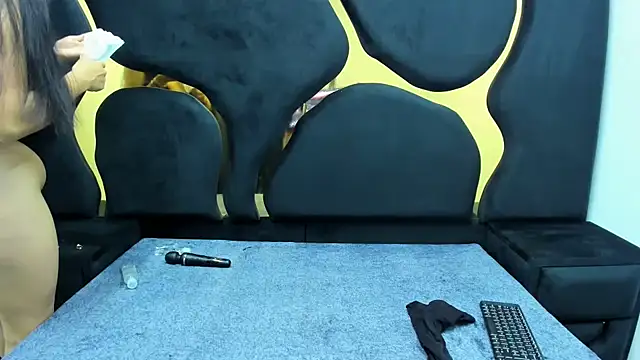 Ivanna18 x online show from February 13, 2025, 4:00 am