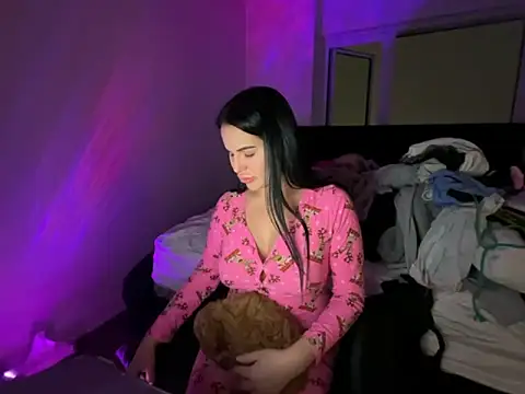 Snapshot of yourgoddessangela chatting on November 17, 2025, 2:04 am yourgoddessangela online show from November 17, 2025, 2:04 am