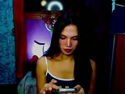 Snapshot of Ur_dreamgurl05 chatting on November 15, 2025, 12:09 pm Ur dreamgurl05 online show from November 15, 2025, 12:09 pm