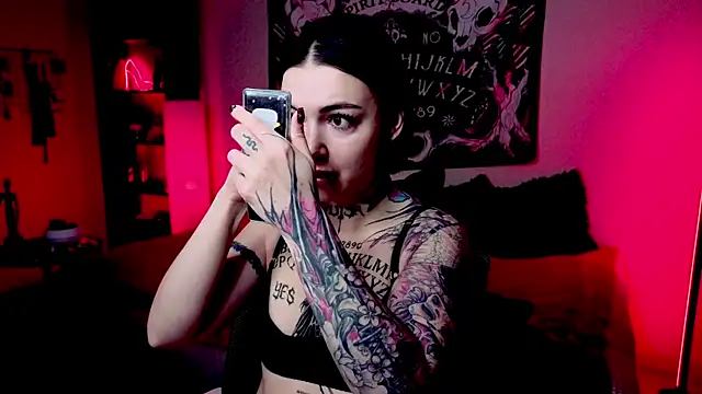 Magic Allie online show from March 18, 2026, 7:48 pm