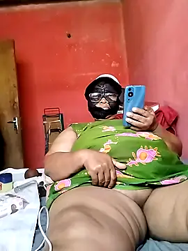 naughtygrannyXXX online show from September 22, 2025, 9:15 am