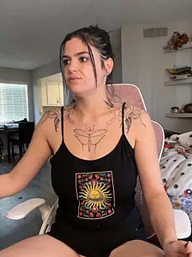 Snapshot of SafeinouterSpace chatting on February 17, 2026, 9:56 pm SafeinouterSpace online show from February 17, 2026, 9:56 pm