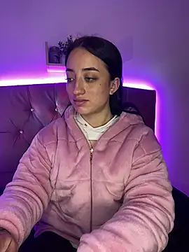 Ady 18 online show from March 14, 2025, 5:02 pm