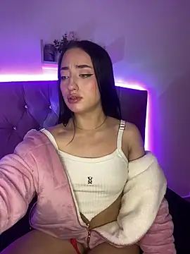 Ady 18 online show from March 13, 2025, 9:48 pm