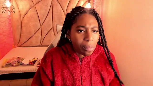 Queen perla  online show from March 14, 2025, 12:40 pm