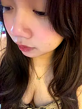 Hotellinh12 online show from November 1, 2025, 6:30 am