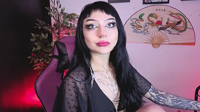 Snapshot of catipetite chatting on July 1, 2026, 9:53 am catipetite online show from July 1, 2026, 9:53 am