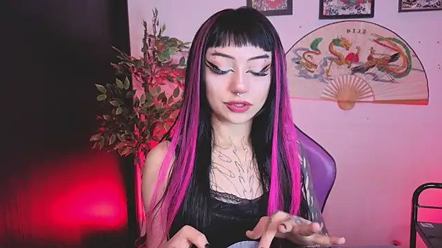 Snapshot of catipetite chatting on July 6, 2026, 2:40 am catipetite online show from July 6, 2026, 2:40 am