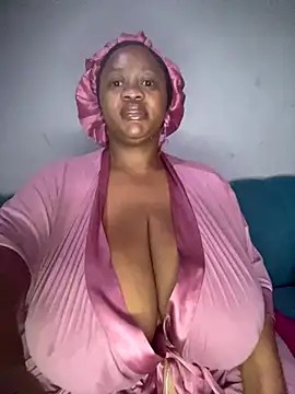 Chubbykarisma27 online show from November 20, 2025, 4:35 am