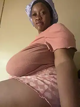 Chubbykarisma27 online show from March 9, 2025, 7:59 pm