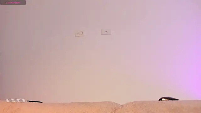 Snapshot of Angel_camm chatting on September 21, 2025, 4:17 am Angel camm online show from September 21, 2025, 4:17 am