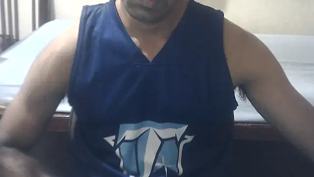 Snapshot of ROCKY_USA_18 chatting on June 23, 2026, 1:53 pm ROCKY USA 18 online show from June 23, 2026, 1:53 pm