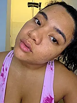 Snapshot of Watagatapitusberry1 chatting on November 5, 2025, 2:03 am Watagatapitusberry1 online show from November 5, 2025, 2:03 am