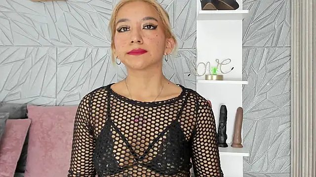 Snapshot of agatadelphine chatting on October 22, 2025, 1:10 pm agatadelphine online show from October 22, 2025, 1:10 pm