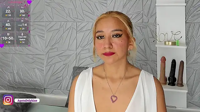 Snapshot of agatadelphine chatting on November 5, 2025, 1:14 pm agatadelphine online show from November 5, 2025, 1:14 pm