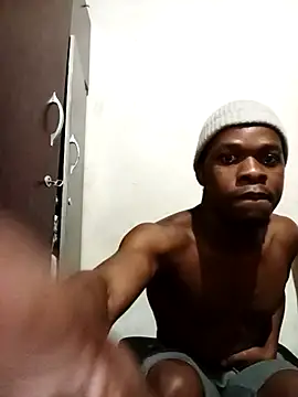 Uncletee112 online show from October 28, 2025, 8:41 pm