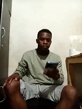 Uncletee112 online show from September 11, 2025, 9:26 pm