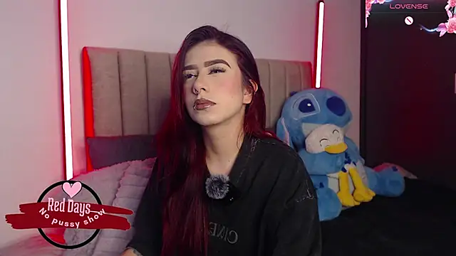 Snapshot of Your_rosalie chatting on November 21, 2025, 3:49 am Your rosalie online show from November 21, 2025, 3:49 am