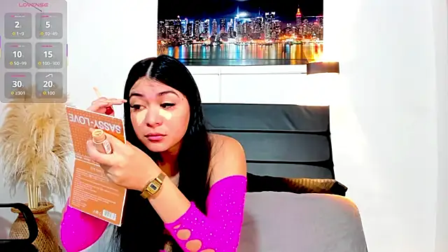 Snapshot of Sweet-Monica chatting on November 25, 2025, 11:10 am Sweet-Monica online show from November 25, 2025, 11:10 am