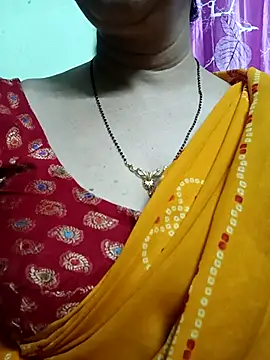 Rosy-B online show from April 16, 2026, 9:39 pm