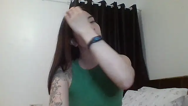 LorenaAnderson online show from March 21, 2025, 8:18 pm