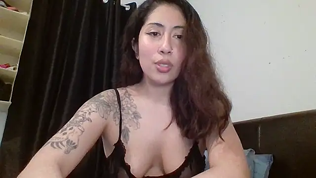 LorenaAnderson online show from February 21, 2025, 9:11 pm